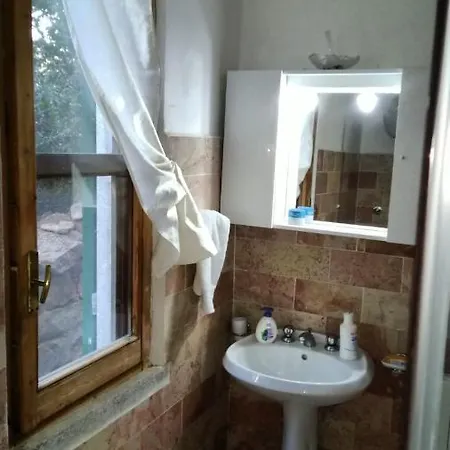 Sa Pischina Bed and breakfast