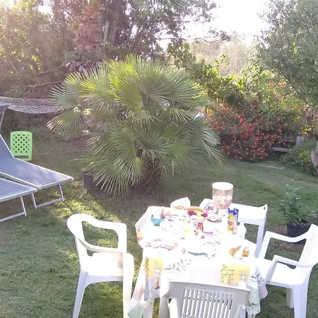 Sa Pischina Bed and breakfast