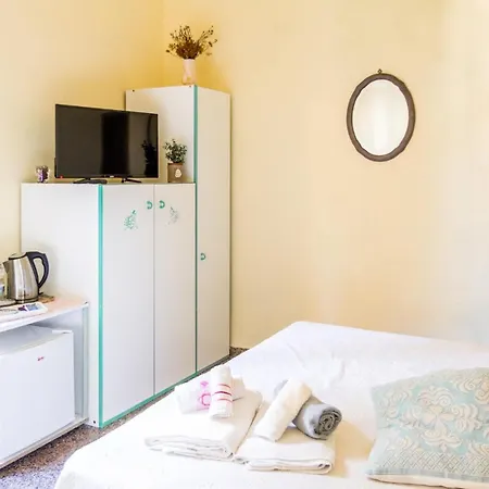 Sa Pischina לינה וארוחת בוקר אולביה