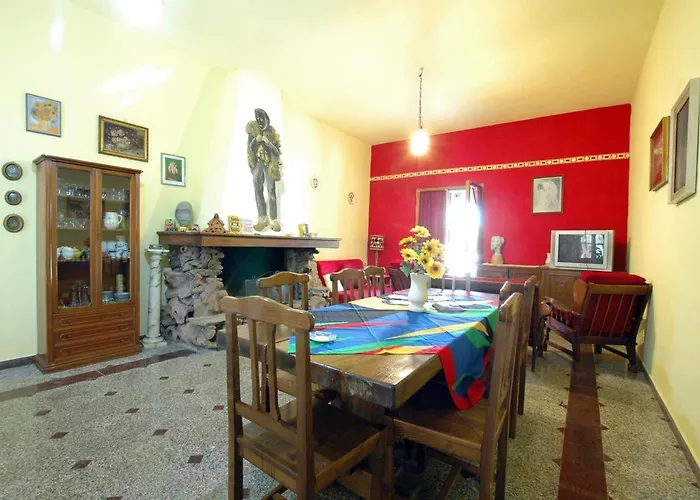 Alojamento de Acomodação e Pequeno-almoço Sa Pischina *